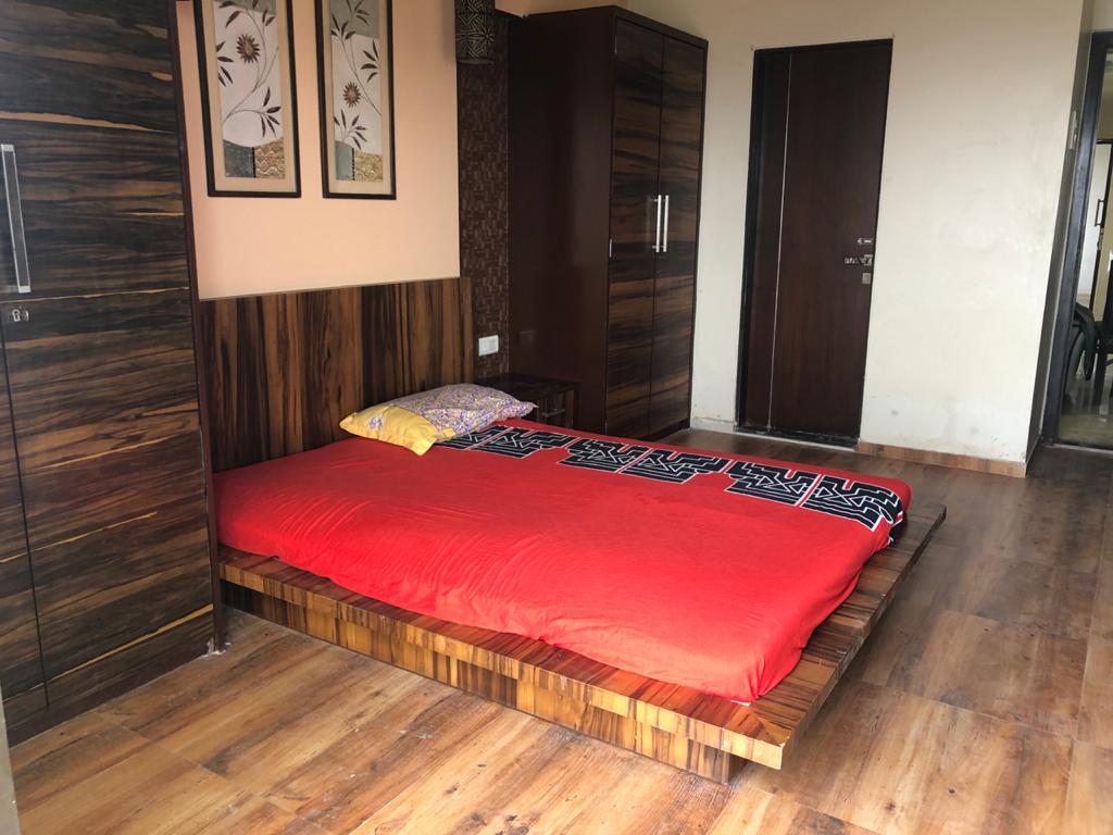 2 BHK Semi Furnished in West Side  , Bandra West